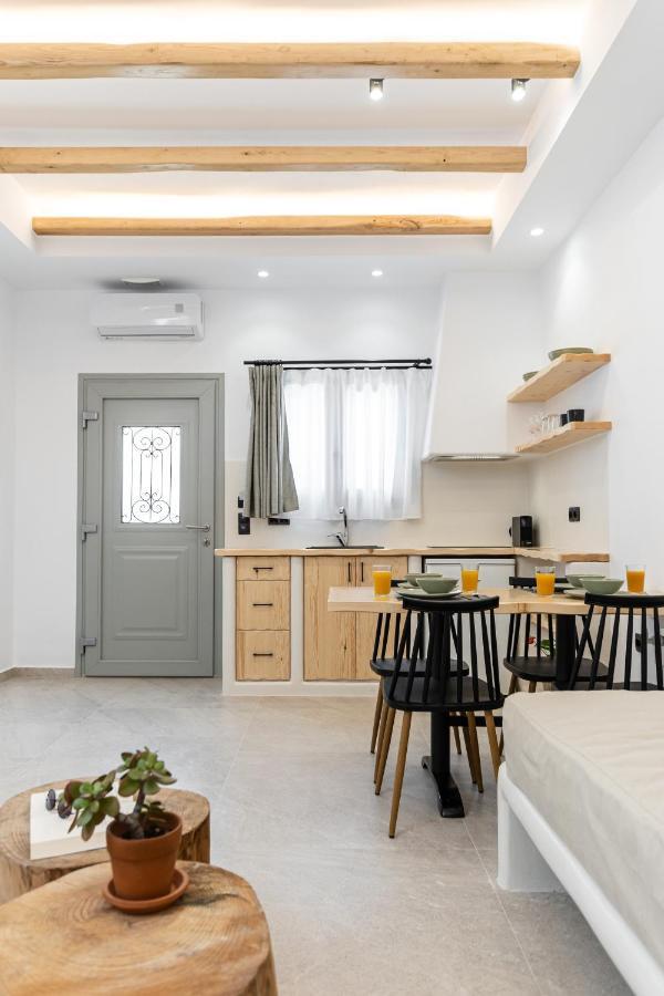 Adama'S Suites Naxos City Exterior foto