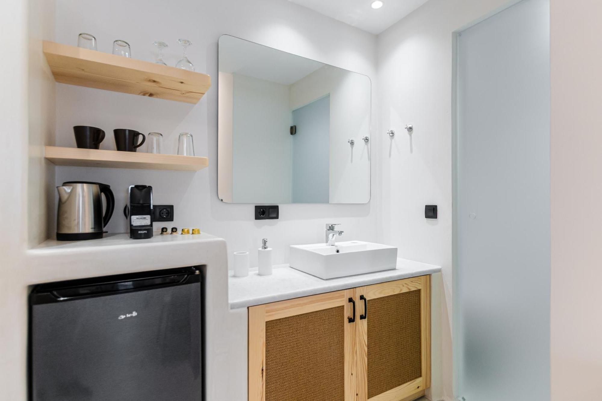 Adama'S Suites Naxos City Zimmer foto